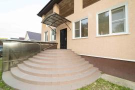 Продается современный 4 -х уровневый коттедж 400 кв.м. на участке 15 сот. в клубном поселке "Рождественно" 1-ый переулок Покрова