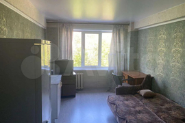 Комната 18 м² в 5-к., 4/5 эт.