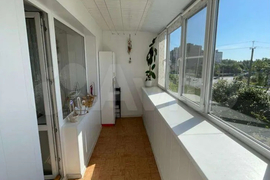 3-к. квартира, 100 м², 4/12 эт.